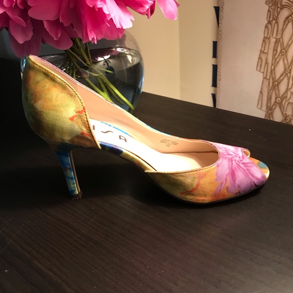 UNISA Floral Pattern Open Toe Pumps - Silk - Picture 3 of 6